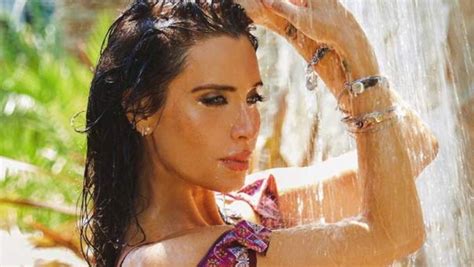 pilar rubio bikini|Pilar Rubio presume de abdominales con el bikini ideal para .